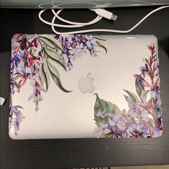 Hardshell MacBook Air 13” Case with Purple Flowers - Picture 7 of 7
